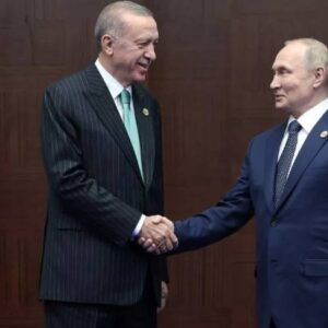 cumhurbaskani erdogan ve rus lider telefonda gorustu putin alaska zirvesi degerlendirmelerini paylasti cGBnuCVS