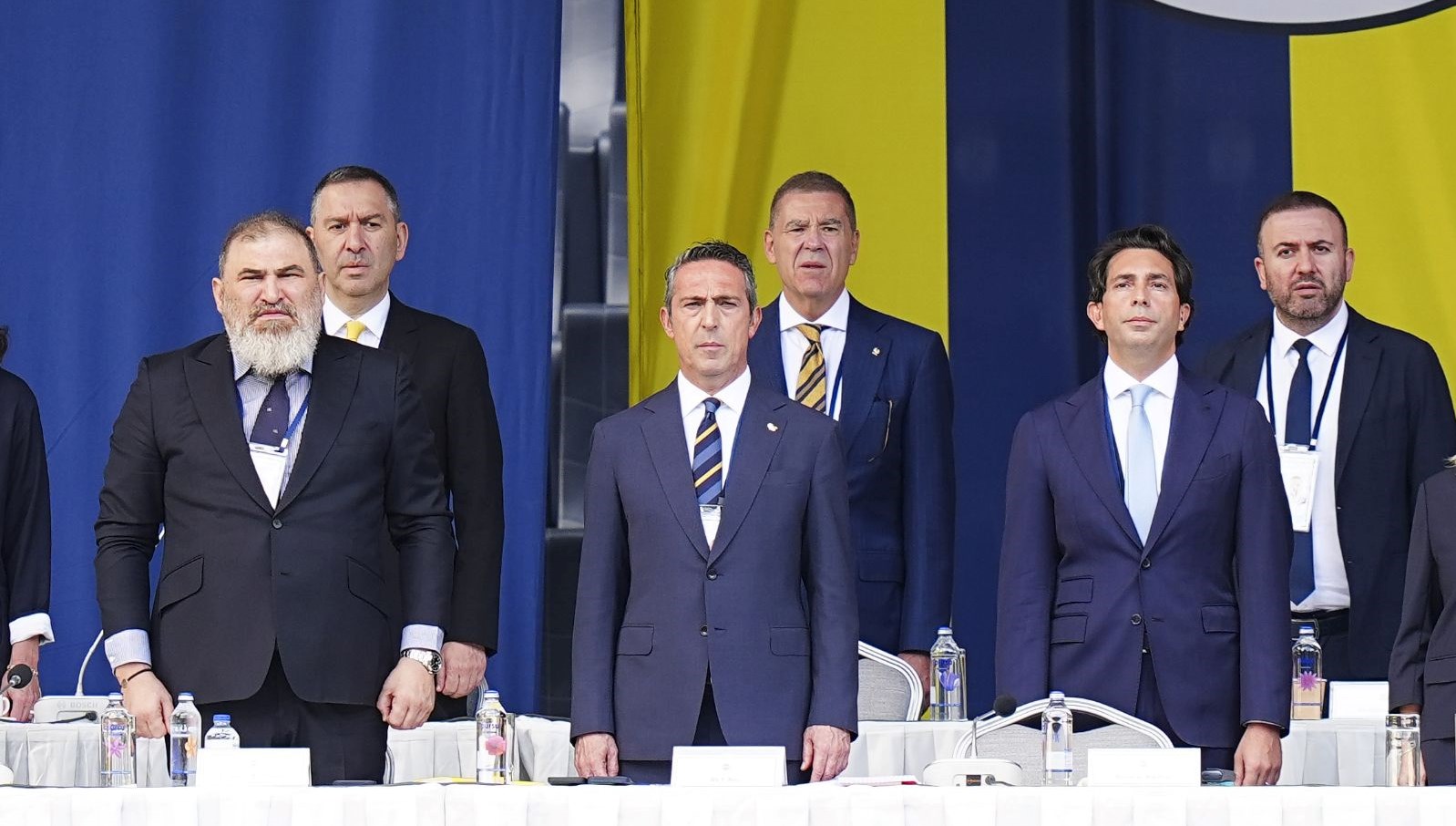 fenerbahcenin toplam borcu aciklandi fN5A8Aev