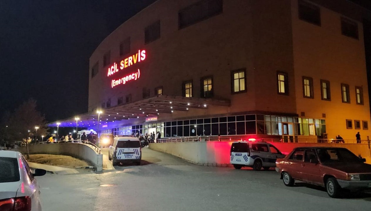 nevsehirde otomobil ile carpisan minibusteki yolcu oldu nx4dPjf8