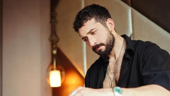 oyuncu emre buluta sahte komiser suclamasi sahte rozet gosterip arac kacirdi iddiasi 3Mz61w8n