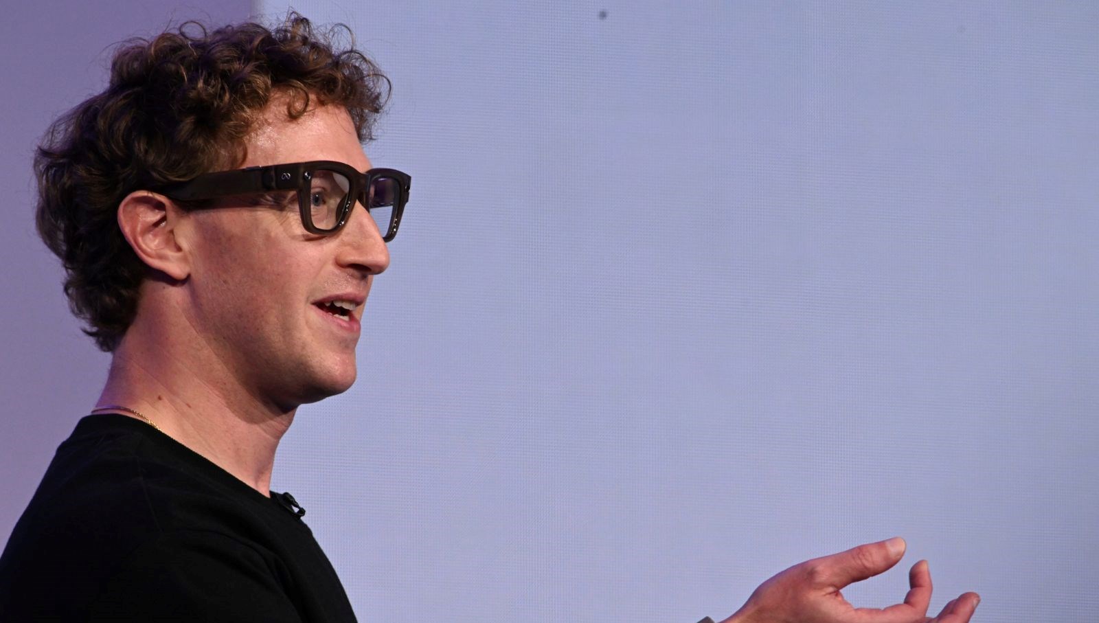 zuckerberg yeni akilli gozlugunu tanitti sahnede iki kez hata verdi wkNUwD74