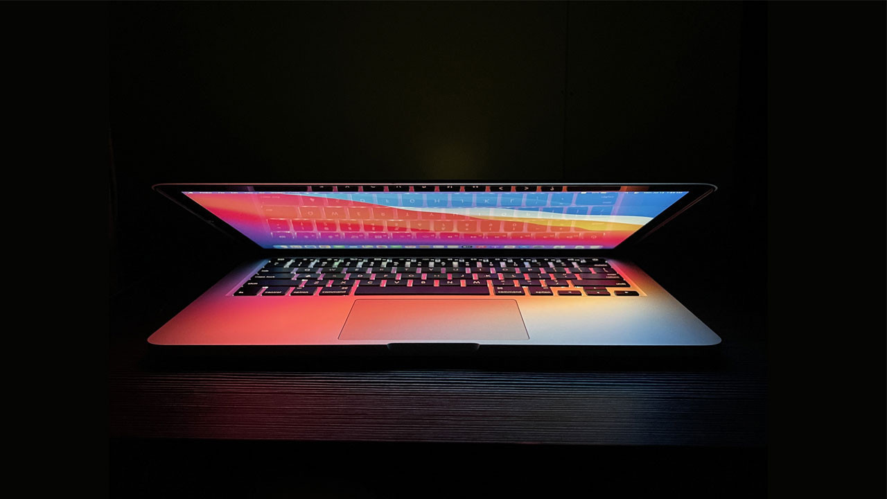 apple oled donemine geciyor ipad mini 8 ve macbook air icin yeni planlar n12K4PVU.jpg