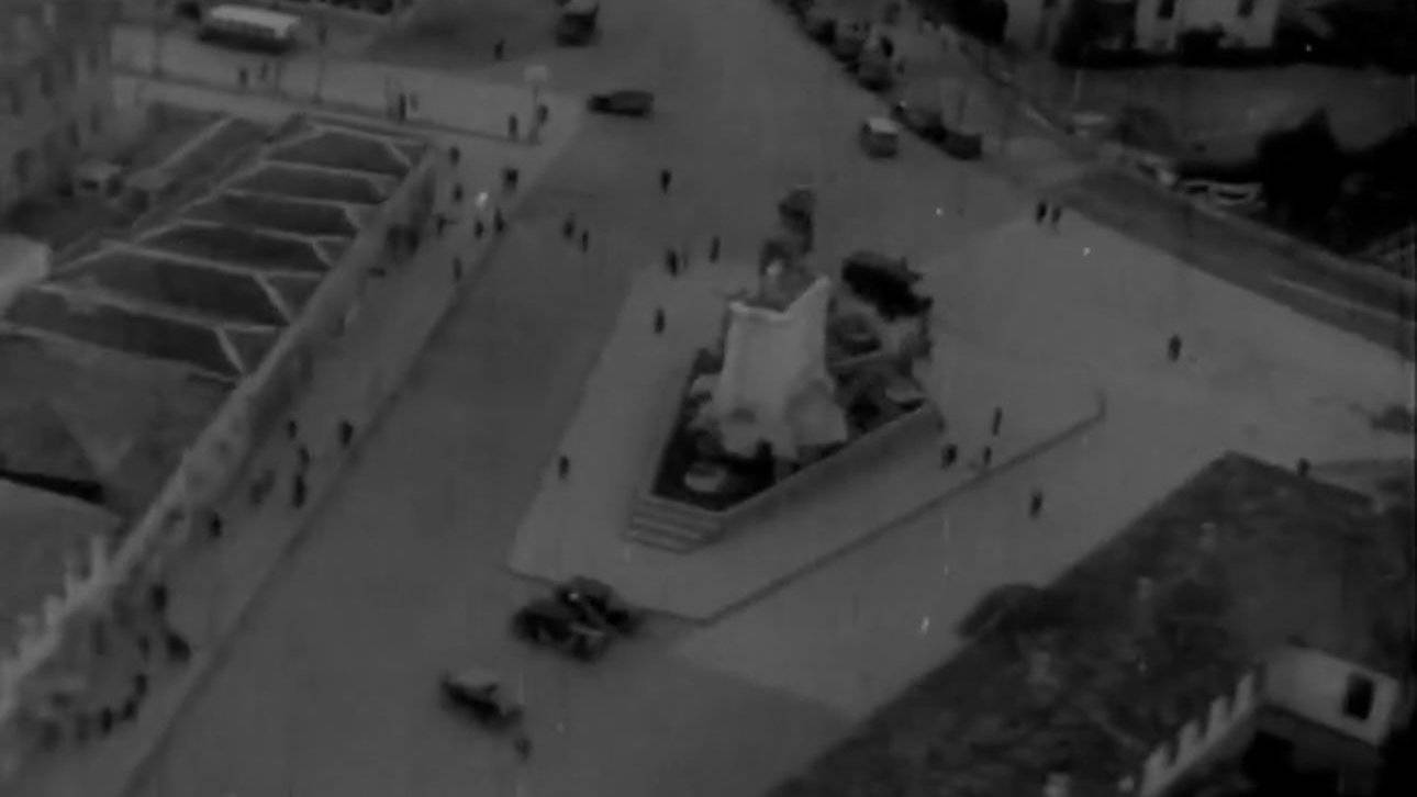 bakan ersoy cumhuriyet tarihine isik tutan ankaranin baskent olusuna dair bilinmeyen goruntuleri paylasti JK28D2Dg.jpeg