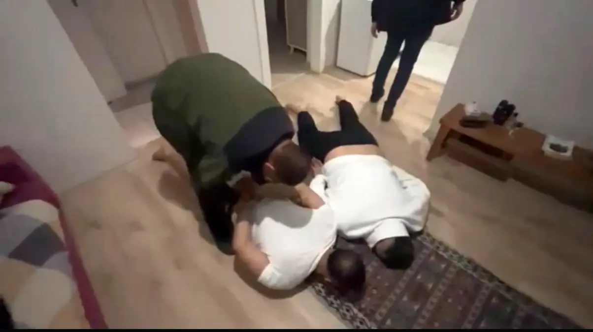 bursa merkezli suc orgutune es zamanli operasyon 22 gozalti 23 kadin kurtarildi wArplf6C