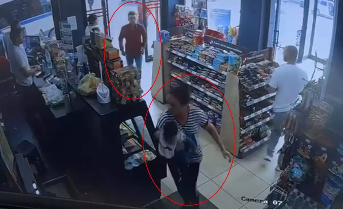 eski esini bicaklayan adam kamerada RsB6TzW6