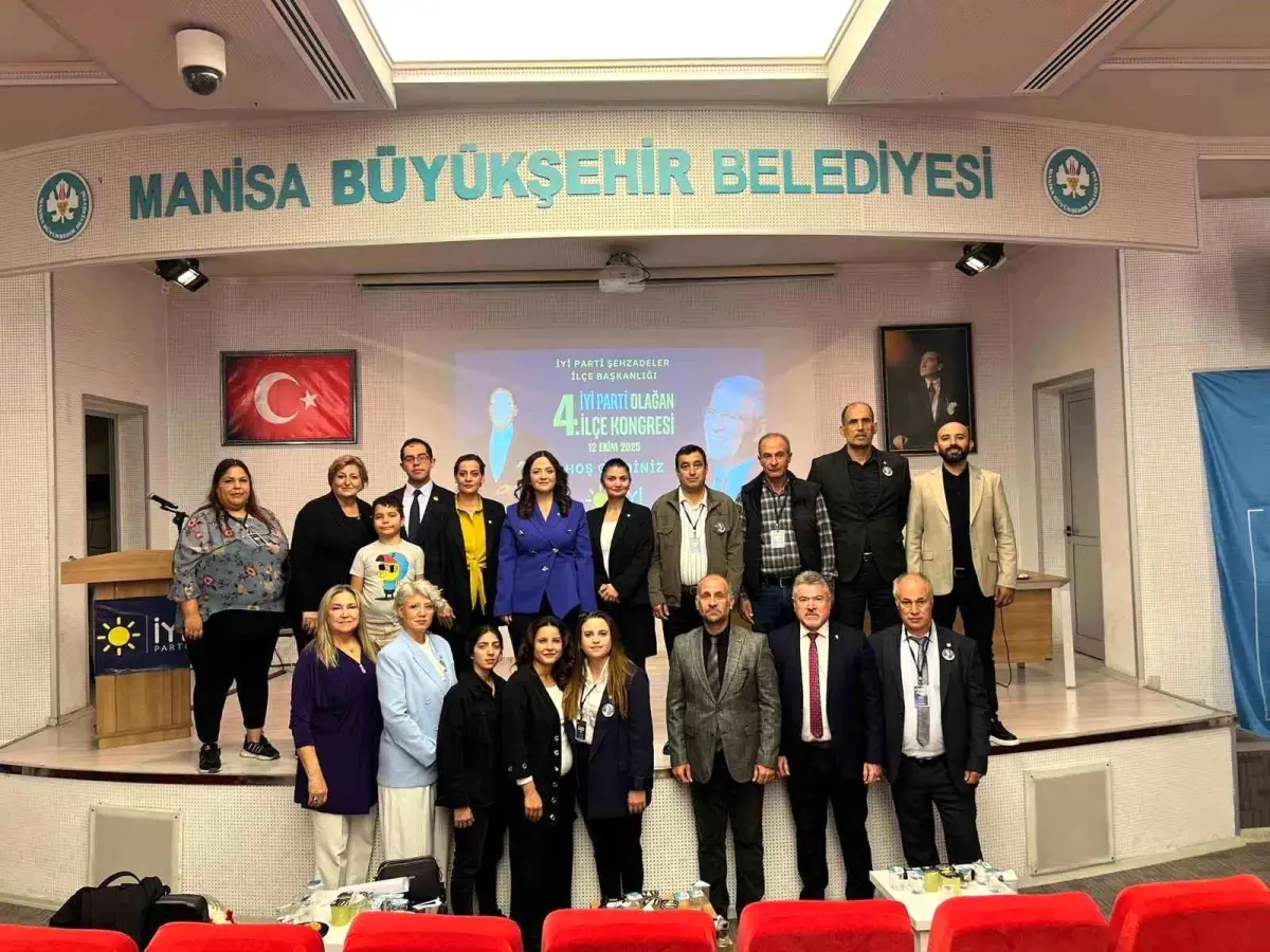 iyi parti sehzadeler ilce kongresinde gozde akcakin aytac guven tazeledi k7XkYdPP.jpg