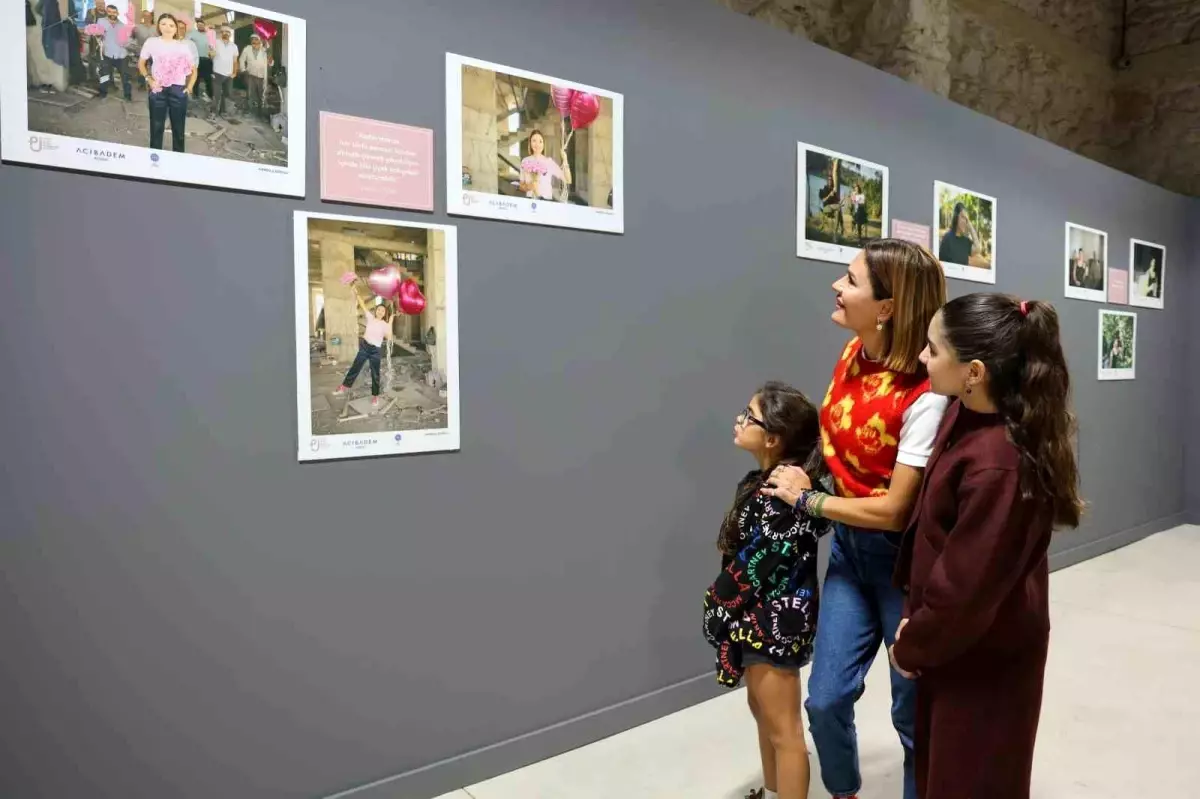 muteahhit ceylan unsaldan kanserle mucadele sergisi Jbv6FODr.jpg