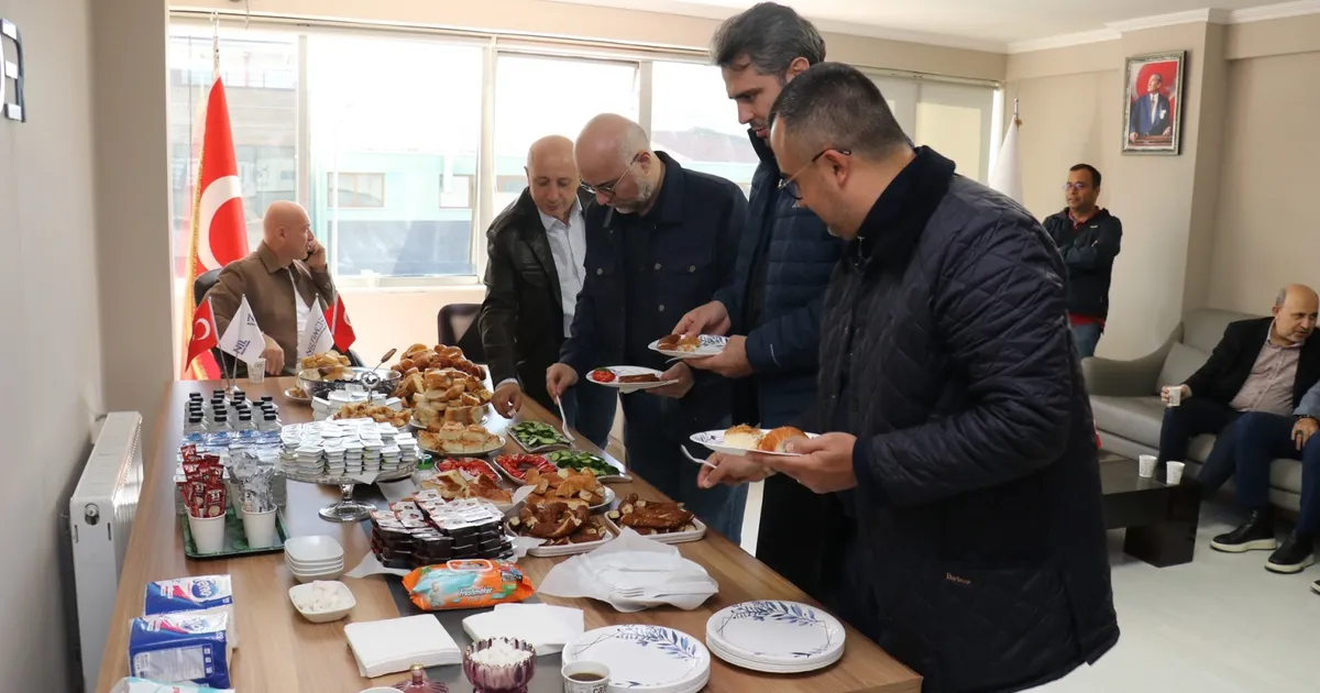 niltimderden uye kahvaltisi lgTlSfMT