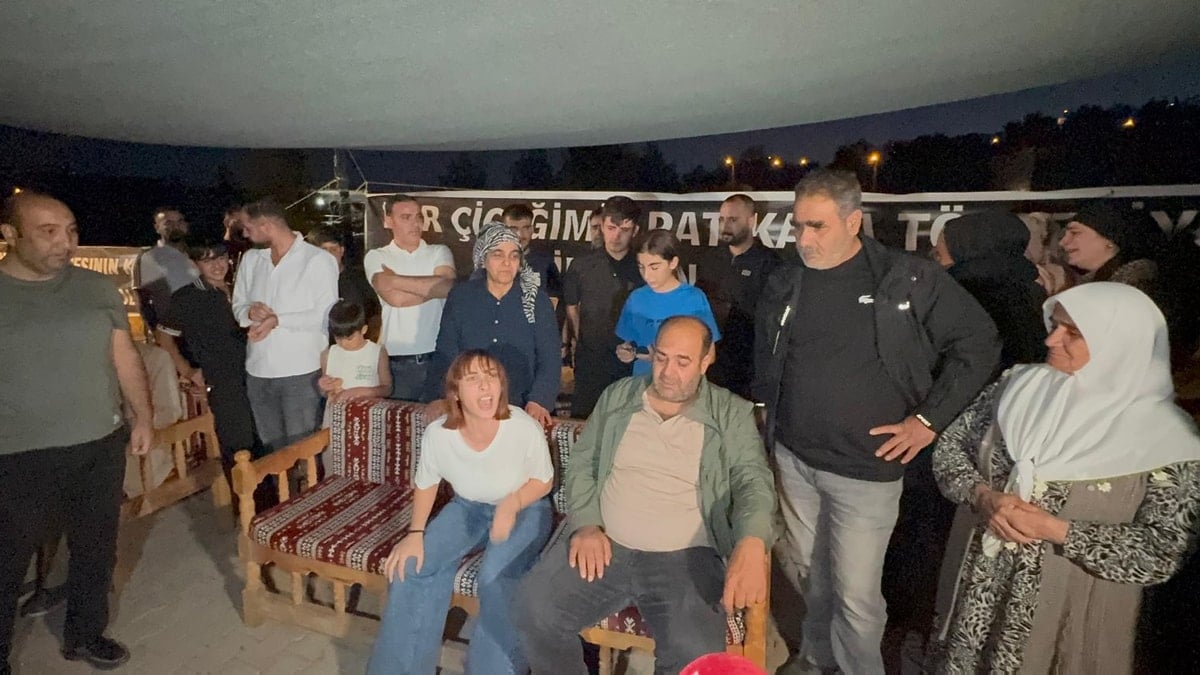 Narin Güran'ın mezarı