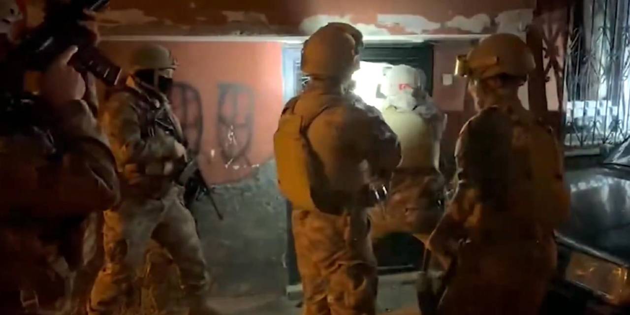 41 ilde dev silah kacakciligi operasyonu binlerce muhimmat ele gecirildi LMuv5ekG.jpg