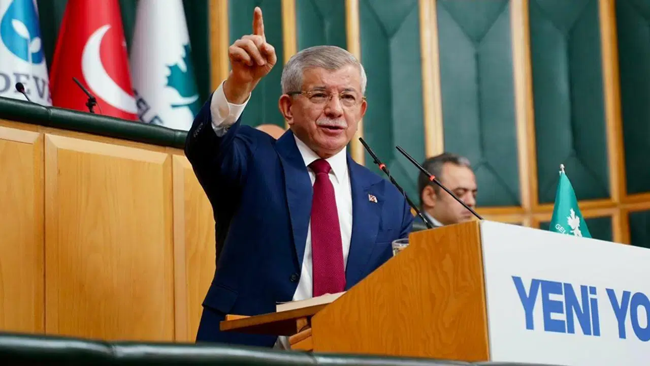 ahmet davutoglundan akpye donus iddialarina kursuden yanit ne bir makamin ne de adayligin pesindeyim 46ztyjeU.jpg