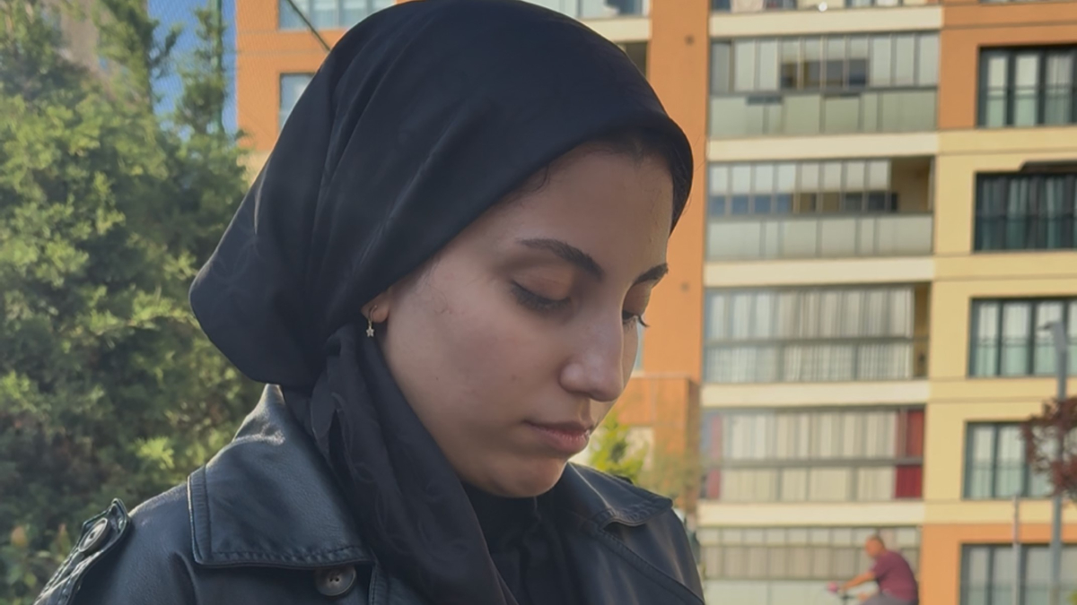 istanbulda basortulu ogrenciye hocasindan hakaret bu sekilde temizlikciye benziyorsun 4pQlE62O.jpg