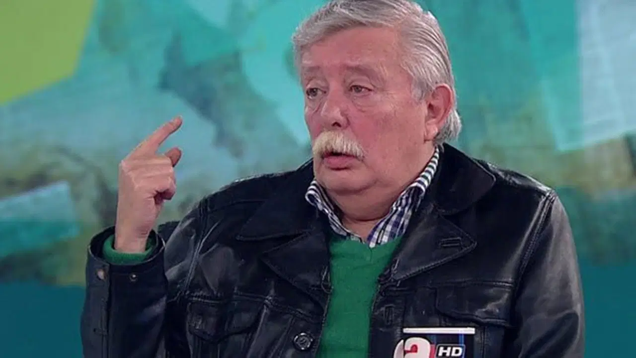 Aziz ustel yasamini yitirdi a77CSCOx