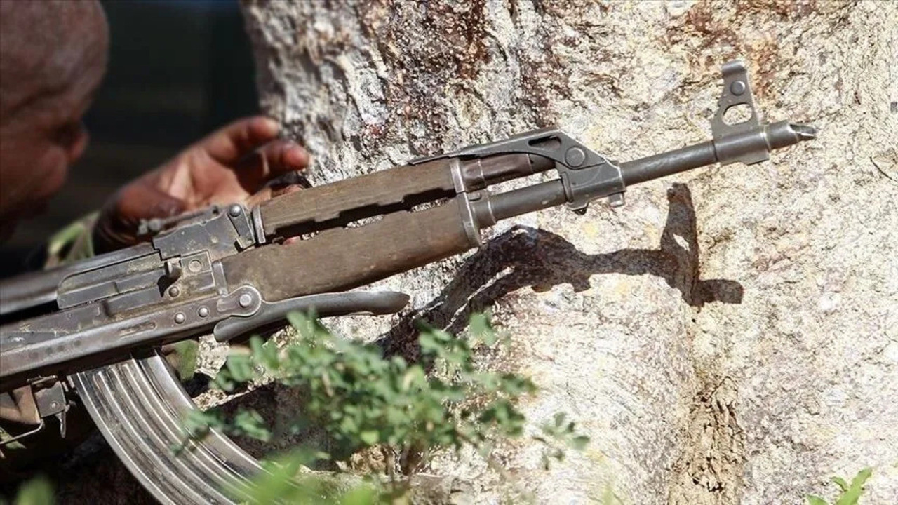 Somalide es sebaba hava destekli operasyon 25 militan etkisiz hale getirildi izEdVH1d